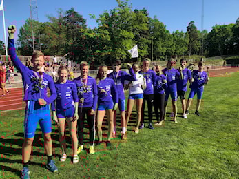 Seks medaljer i stafett-NM